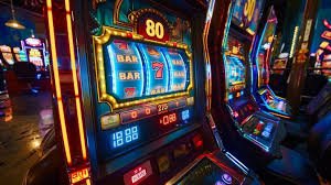 Pengguna menjaga privasi akun saat online